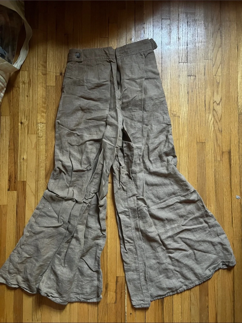 Banana Republic Wide-Leg Linen-Blend Pants in Taupe Brown